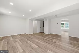 8209 Londonderry Ct, Laurel, MD 20707 - Photo 17