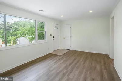 614 Larchmont Avenue, Capitol Heights, MD 20743 - Photo 5