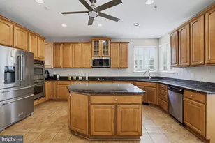 5302 Trotters Glen Dr, Upper Marlboro, MD 20772 - Photo 19