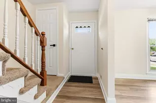 14835 Belle Ami Dr, Laurel, MD 20707 - Photo 3