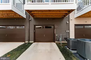 2503 Emerald Branch Dr, Hyattsville, MD 20782 - Photo 3