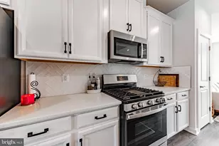 2503 Emerald Branch Dr, Hyattsville, MD 20782 - Photo 13