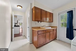 6204 Gallery St, Bowie, MD 20720 - Photo 17