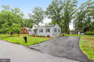 6207 Walton Ave, Suitland, MD 20746 - Photo 21