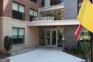 145 Riverhaven Dr, Oxon Hill, MD 20745 - Photo 1