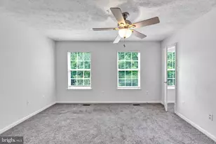 2406 Lemontree Ln, Springdale, MD 20774 - Photo 27