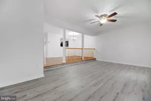 2406 Lemontree Ln, Springdale, MD 20774 - Photo 9