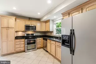 9104 Drake Pl, College Park, MD 20740 - Photo 15