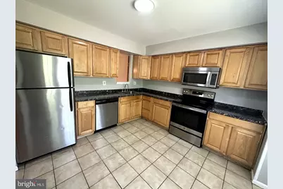 8121 Fenwick Court, Laurel, MD 20707 - Photo 5