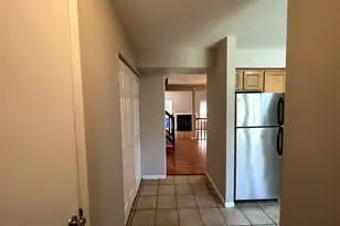 8121 Fenwick Ct, Laurel, MD 20707 - Photo 3