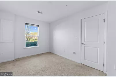 5365 S Center Drive, Greenbelt, MD 20770 - Photo 3