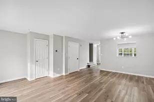 4935 Wallflower Wy, Oxon Hill, MD 20745 - Photo 9