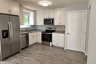 2904 White Pine Ct, Temple Hills, MD 20748 - Photo 3