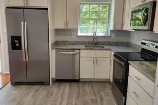 2904 White Pine Ct, Temple Hills, MD 20748 - Photo 5