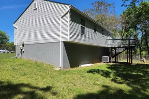 2904 White Pine Ct, Temple Hills, MD 20748 - Photo 7