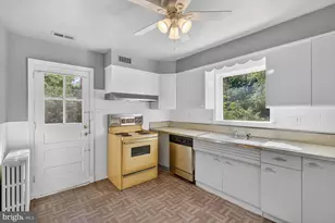 6309 Queens Chapel Rd, Hyattsville, MD 20782 - Photo 7