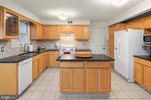 7304 Westwind Dr, Bowie, MD 20715 - Photo 11