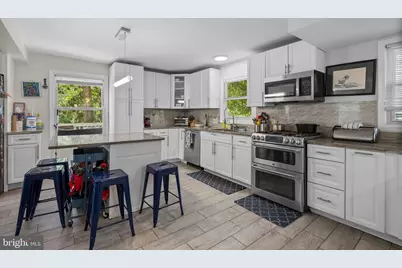 5214 42nd Place, Hyattsville, MD 20781 - Photo 9