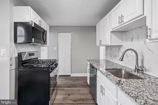 3316 Huntley Sq Dr, Temple Hills, MD 20748 - Photo 19