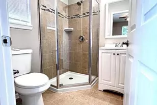 2105 Ruatan St, Hyattsville, MD 20783 - Photo 15
