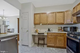 12900 Fox Bow Dr, Upper Marlboro, MD 20774 - Photo 9