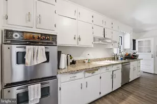 7322 Edmonston Rd, College Park, MD 20740 - Photo 13