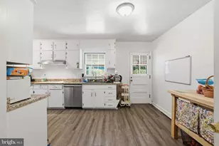 7322 Edmonston Rd, College Park, MD 20740 - Photo 15