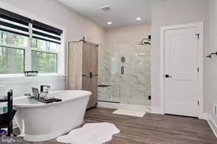 16608 Sylvan Dr, Bowie, MD 20715 - Photo 29