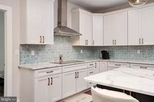 16608 Sylvan Dr, Bowie, MD 20715 - Photo 17