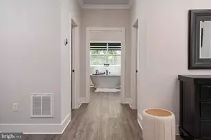 16608 Sylvan Dr, Bowie, MD 20715 - Photo 27