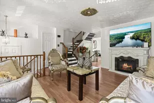 716 Streamside Dr, Bowie, MD 20721 - Photo 3