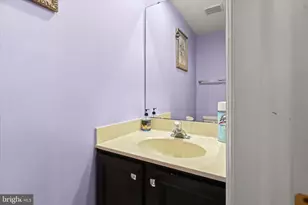 716 Streamside Dr, Bowie, MD 20721 - Photo 11