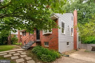 9205 49th Ave, College Park, MD 20740 - Photo 3