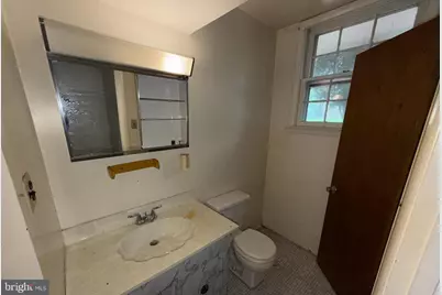 9006 Glenarden Parkway, Glenarden, MD 20706 - Photo 35