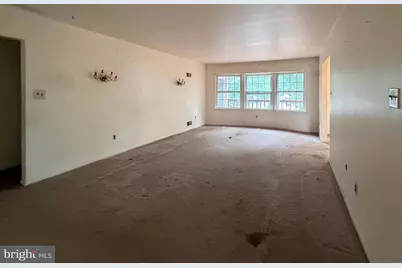 9006 Glenarden Parkway, Glenarden, MD 20706 - Photo 17