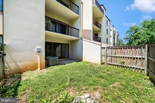 10125 Prince Pl, Upper Marlboro, MD 20774 - Photo 37