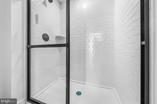 4927 Devitt Pl, Oxon Hill, MD 20745 - Photo 25