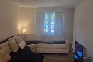 8913 Grandhaven Ave, Upper Marlboro, MD 20772 - Photo 3