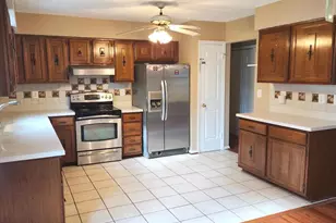 12608 Hillmeade Station Dr, Bowie, MD 20720 - Photo 5