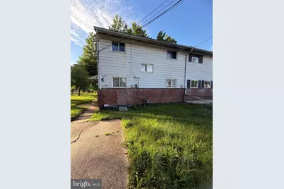 6208 Seat Pleasant Drive, Capitol Heights, MD 20743 - Photo 3