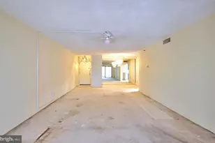 9200 Edwards Way, Hyattsville, MD 20783 - Photo 3
