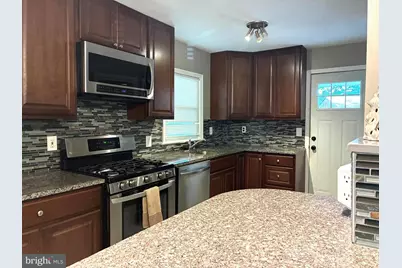 5112 Hollywood Road, College Park, MD 20740 - Photo 9