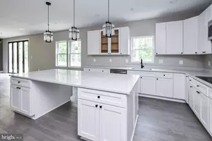 16311 Ayrwood Ln, Bowie, MD 20716 - Photo 3