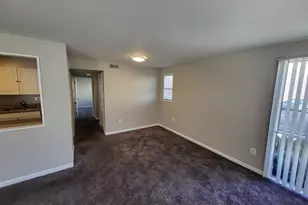 554 Wilson Bridge Dr, Oxon Hill, MD 20745 - Photo 9