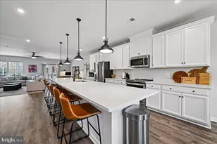 10518 Jim Lovell Ln, Lanham, MD 20706 - Photo 15