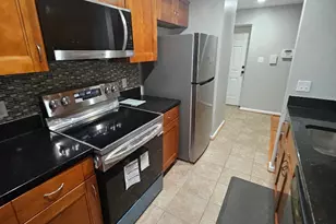 9811 Lake Pointe Ct, Upper Marlboro, MD 20774 - Photo 11