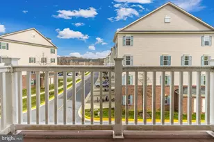 906 Hall Station Dr, Bowie, MD 20721 - Photo 9