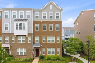 10533 Jim Lovell Ln, Lanham, MD 20706 - Photo 9