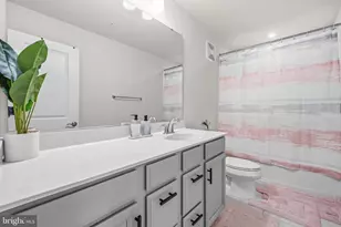 10533 Jim Lovell Ln, Lanham, MD 20706 - Photo 25
