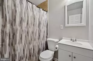 819 Clovis Ave, Capitol Heights, MD 20743 - Photo 15